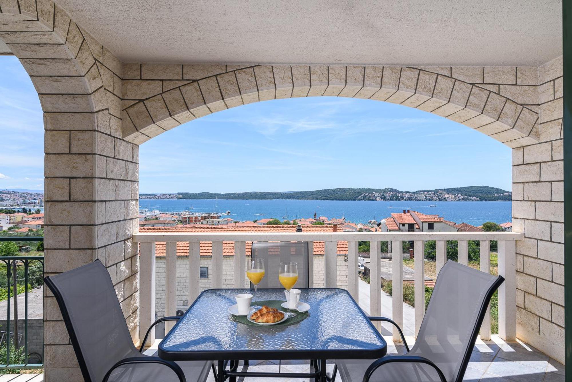 Apartments Eva Trogir Exteriér fotografie