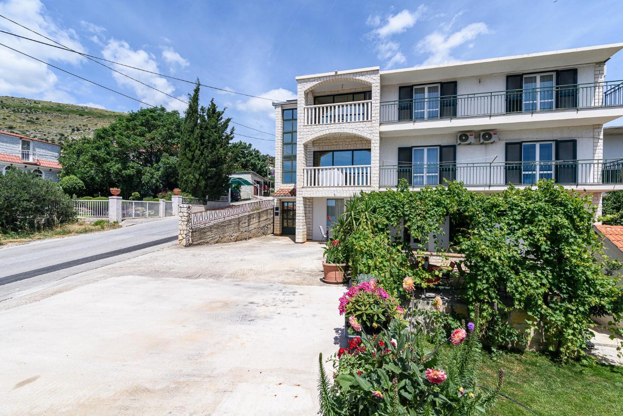 Apartments Eva Trogir Exteriér fotografie
